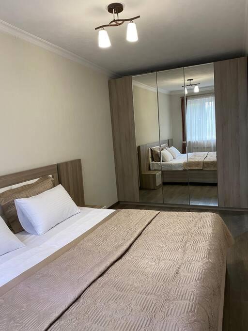 Nice Apartment Ponichala Экстерьер фото